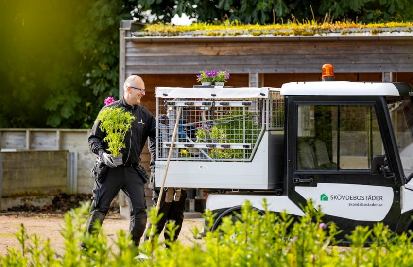 250611 Skövdebostäder Personal Blommor 04